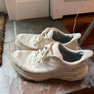 Cream color Hoka Clifton 8’s